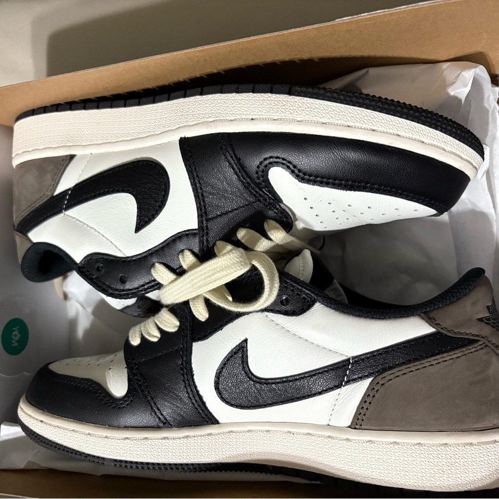 Jordan 1 low mocha